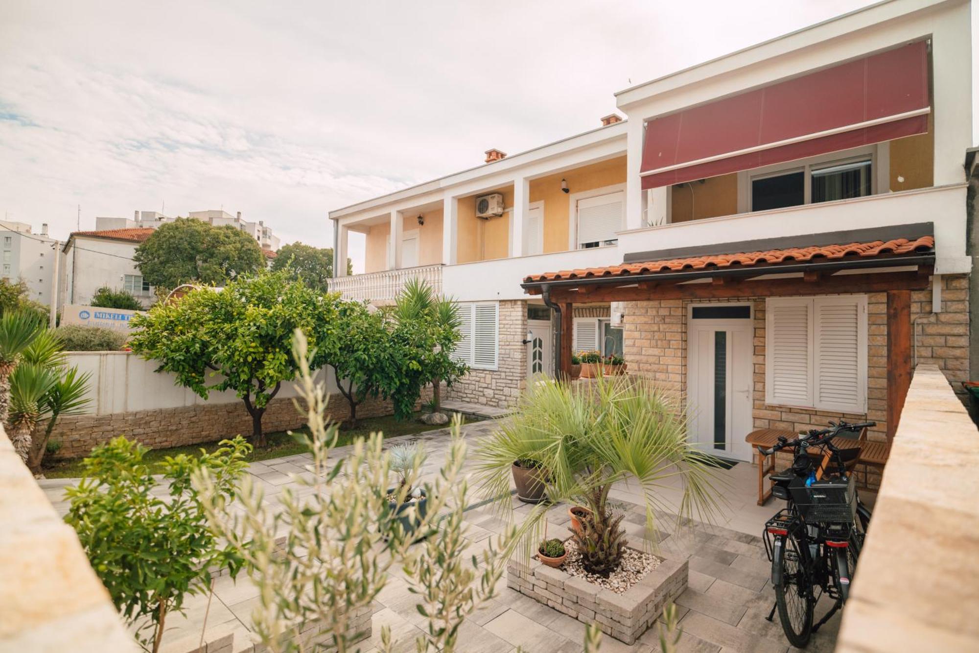 Modern With Loggia Terrace And Parking Apartment