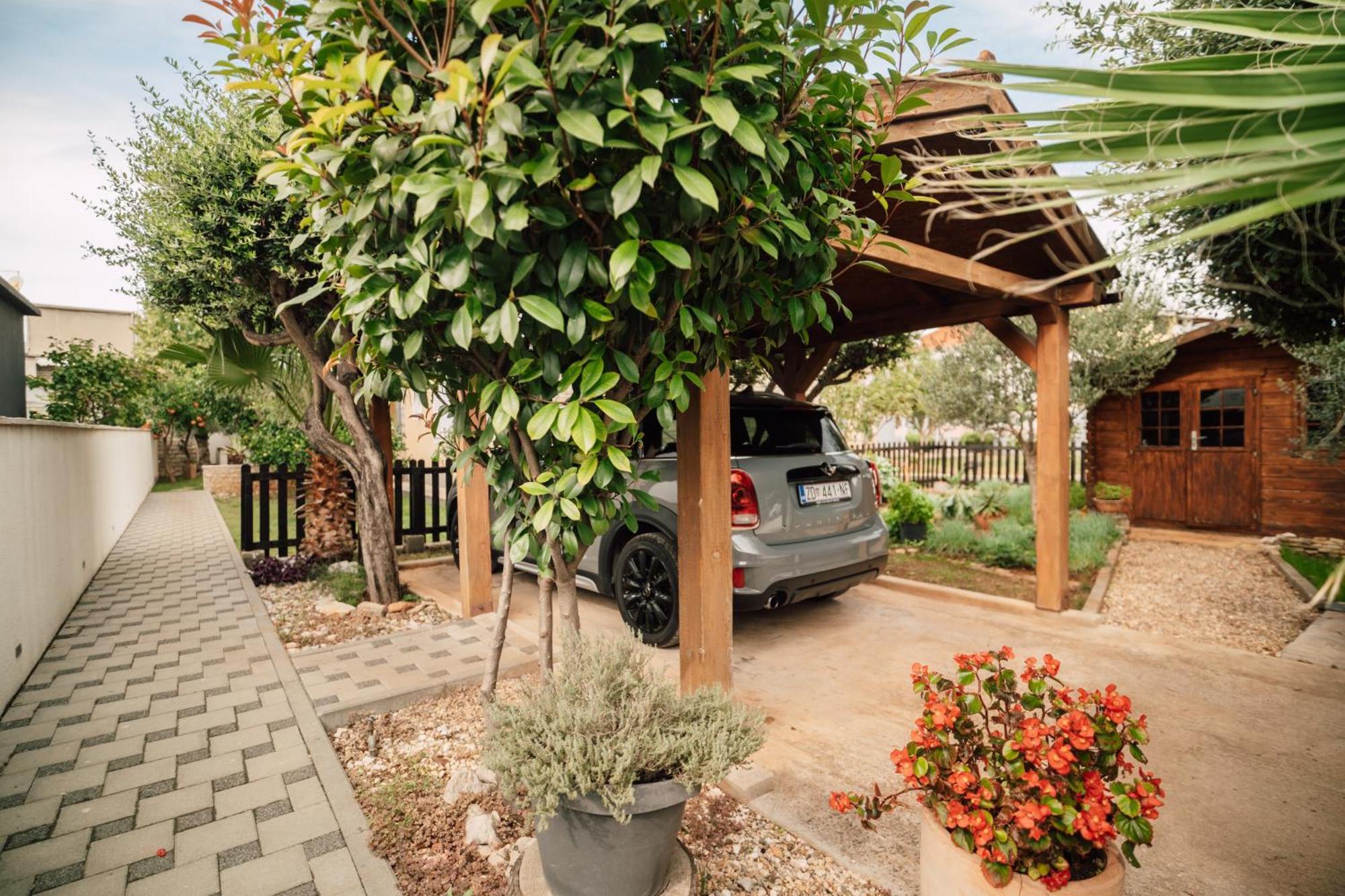 Modern With Loggia Terrace And Parking * Zadar